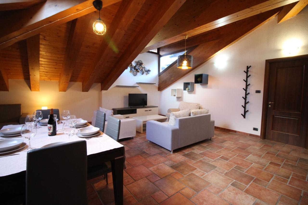 Attico Dell'Aquila Appartement Brusson Buitenkant foto